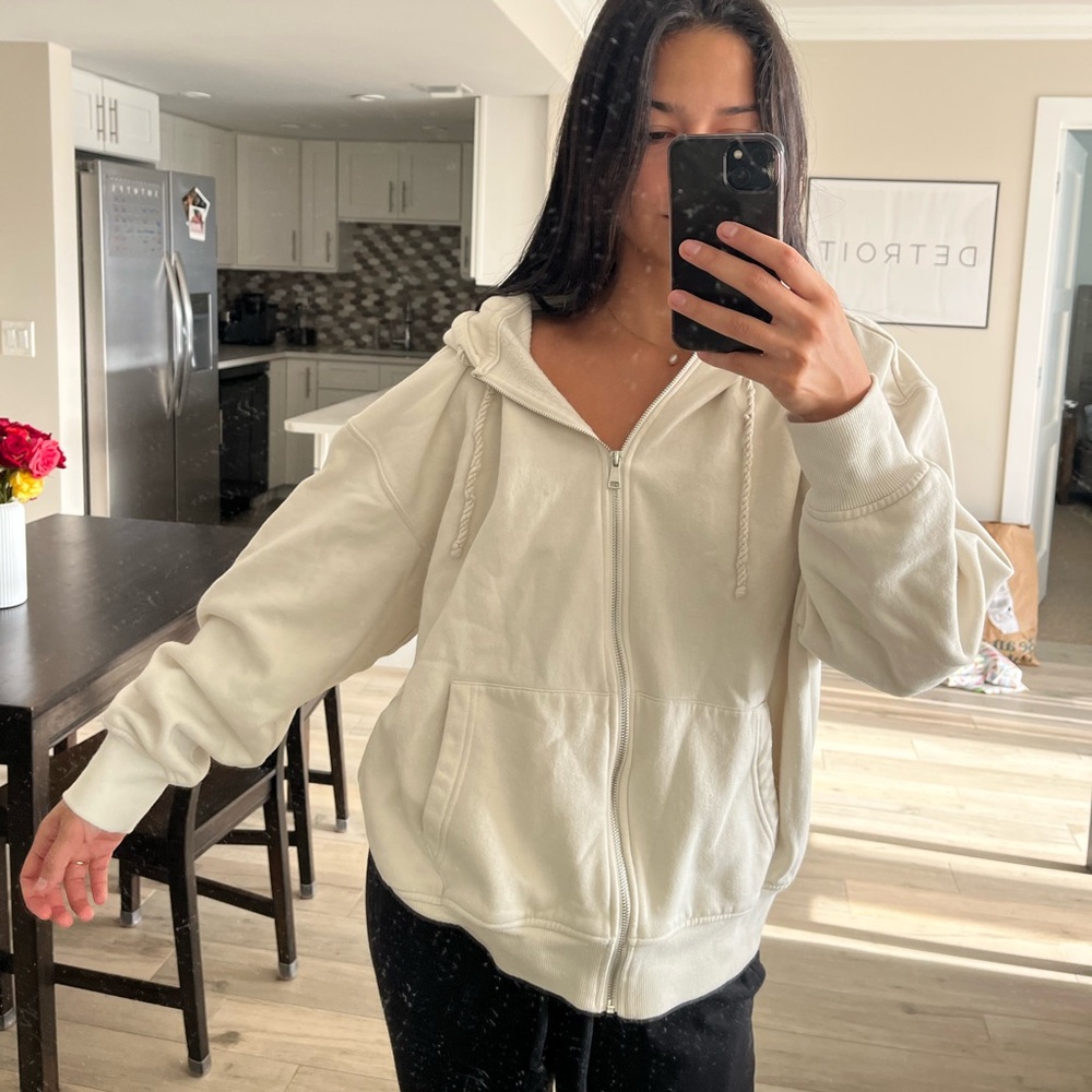 zip up oversized